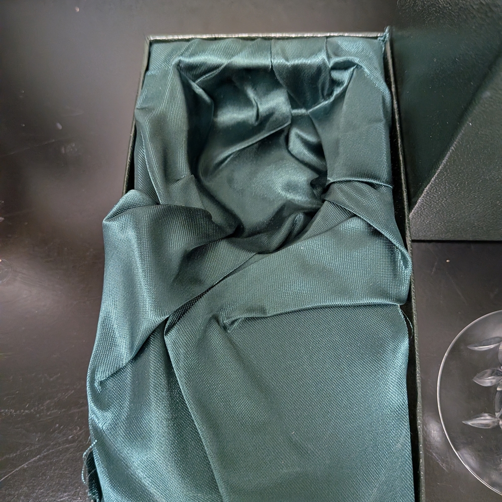 Galway Crystal Bell with Original Box - Picture 5 of 8